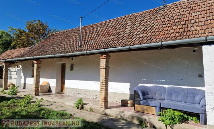 Zaránkon, felújítás alatt álló, 69 nm-es, 2 szobás családi ház eladó                                 