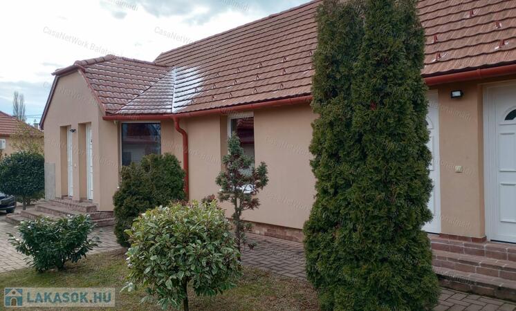 Litéren 4 lakást tartalmazó társasház eladó                                 