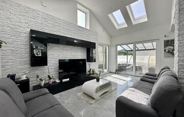 Eladó családi ház