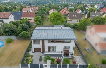 Eladó családi ház