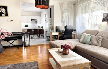 Eladó családi ház