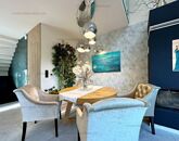 Eladó családi ház Üröm 219 900 000 Ft