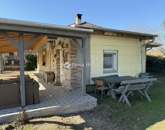 Eladó családi ház Dánszentmiklós 49 900 000 Ft