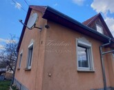 Eladó családi ház Győrújbarát 85 000 000 Ft