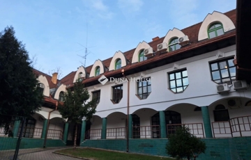 Eladó iroda/üzlethelyiség