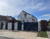 Eladó családi ház Alsóörs 174 000 000 Ft