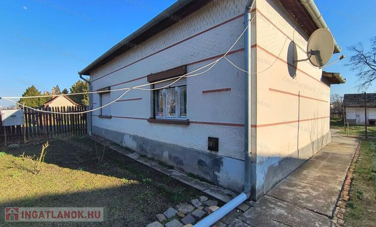 Eladó családi ház Törökszentmiklóson!