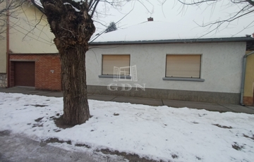 Eladó családi ház