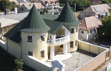 Eladó családi ház