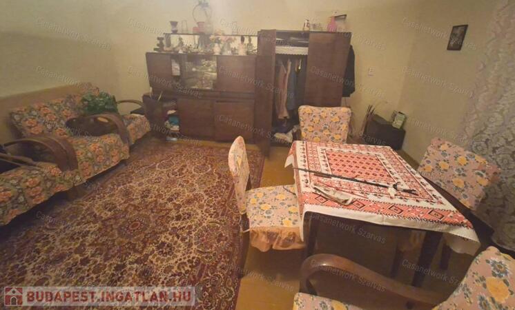 Szarvason csendes környéken családi ház eladó                                 