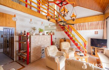 Eladó családi ház