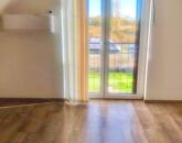 Részpanorámás új építésű ikerház sok extrával