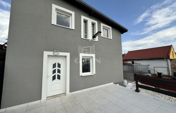 Eladó családi ház