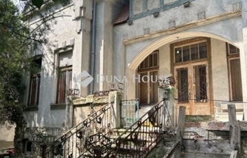 Eladó családi ház