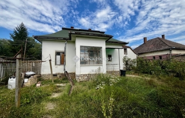 Eladó családi ház