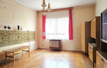 Eladó lakás