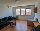 Jó elosztású, 2. emeleti klímás panellakás eladó Cegléden