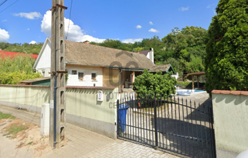 Eladó családi ház