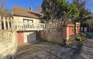 Eladó családi ház