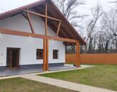 Eladó új építésű, 3 szobás, nagy teraszos sorházi lakás