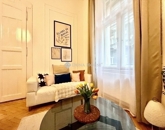 Eladó lakás Budapest VI. ker 150 000 000 Ft