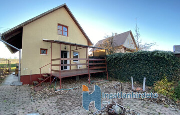 Eladó családi ház