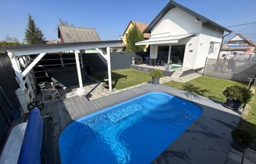 Eladó üdülő/nyaraló