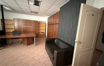 Kiadó iroda/üzlethelyiség