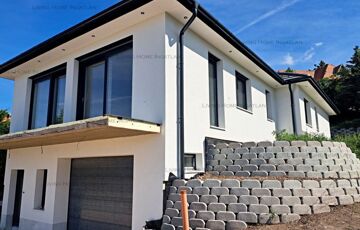 Eladó családi ház