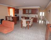 ELADÓ üzlethelyiség, műszaki vizsgaállomás, irodaház!