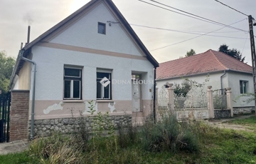 Eladó családi ház