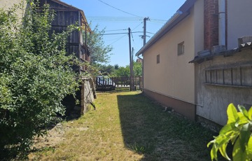 Eladó családi ház