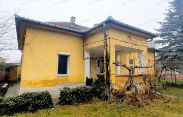 Eladó családi ház