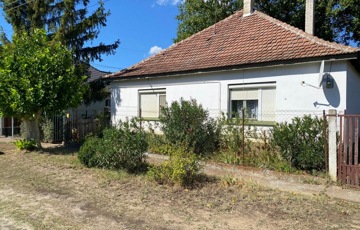 Eladó családi ház