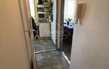 Eladó lakás