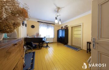 Eladó családi ház