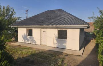 Eladó családi ház