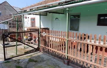 Eladó családi ház