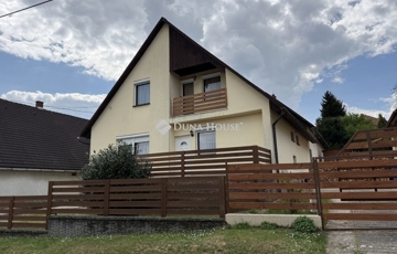 Eladó családi ház