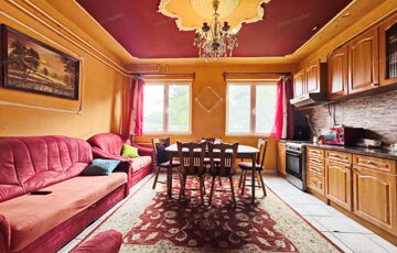 Eladó családi ház