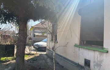 Eladó családi ház