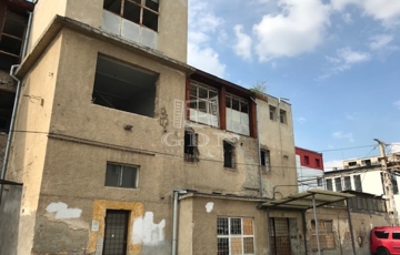 Eladó ipari ingatlan