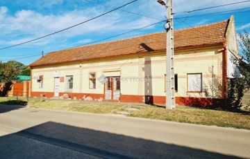 Eladó családi ház
