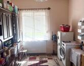 Újszász központjában eladó családi ház!