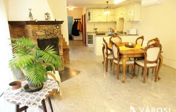 Eladó családi ház