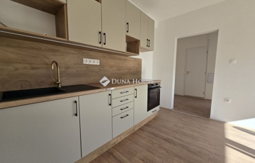 Eladó lakás