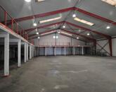 Szolnok belterületén 1501 m2-es csarnok raktár kiadó!