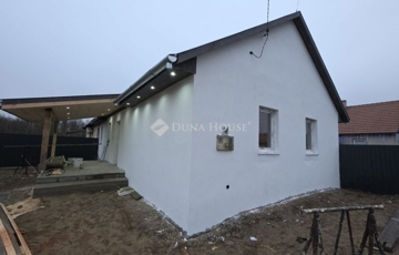 Eladó családi ház