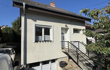 Eladó családi ház