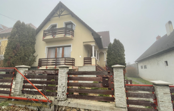 Eladó családi ház